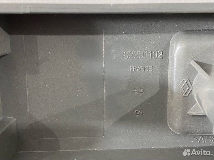 Крючок для одежды Renault T 82291102