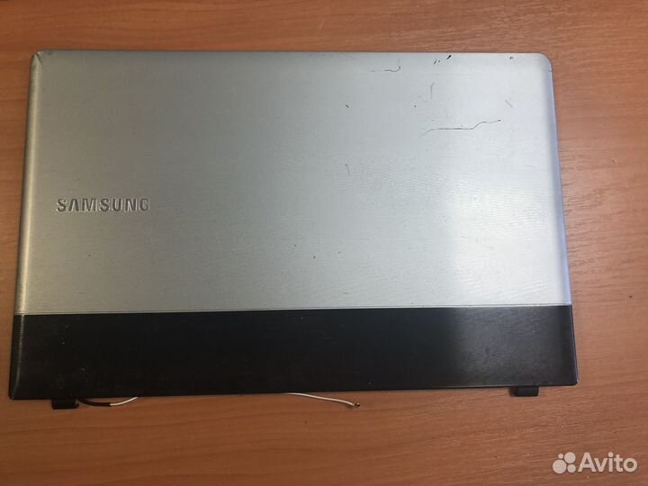 Топкейс Samsung NP300E5A, крышка матрицы