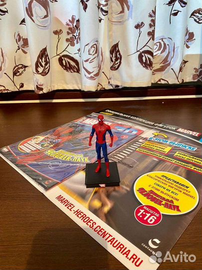 Человек-паук фигурка