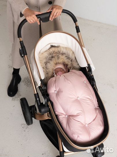 Красивые зимние комплекты на выписку