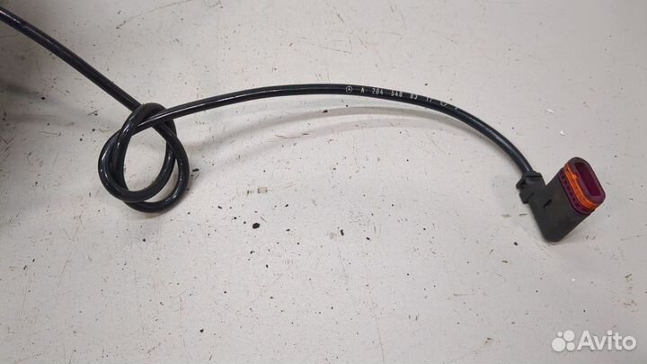 Ступица (кулак, цапфа) правая задняя Mercedes C W204