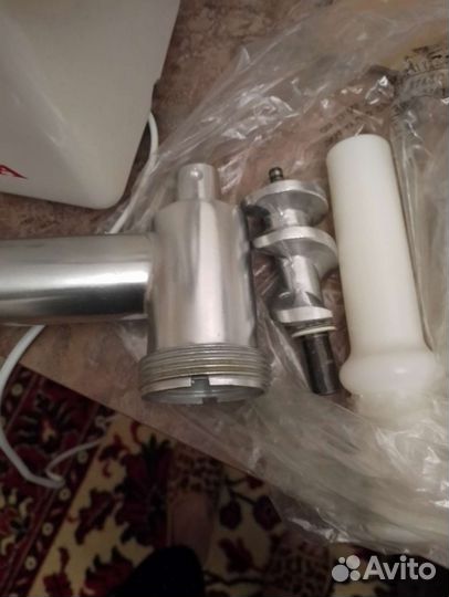 Мясорубка электрическая новая