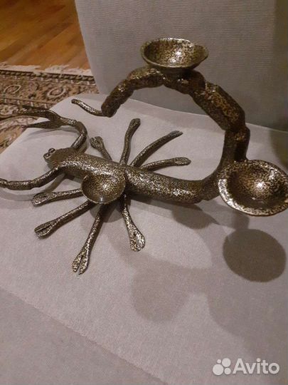 Подсвечник скорпион