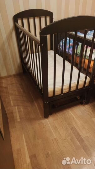 Детская кровать маятник плюс орто матрас клеенка