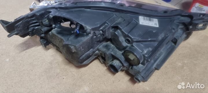 Фара Jaguar xj рестовая