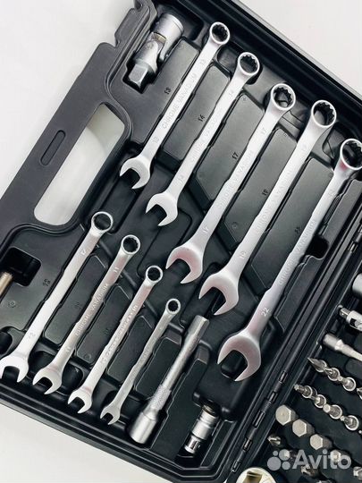 Набор инструментов sada Max 82