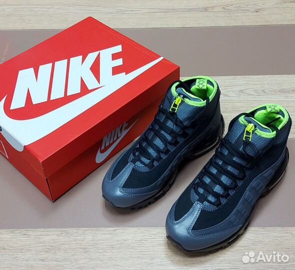 Nike Air Max 95 Volt