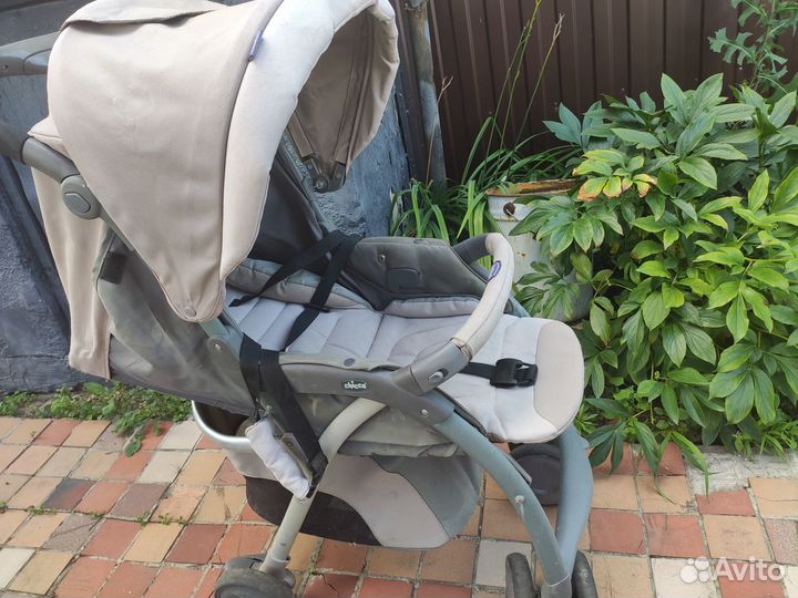 Прогулочная коляска