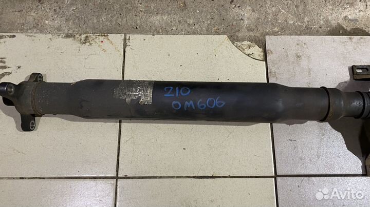 Карданный вал Mercedes Benz W210 OM606