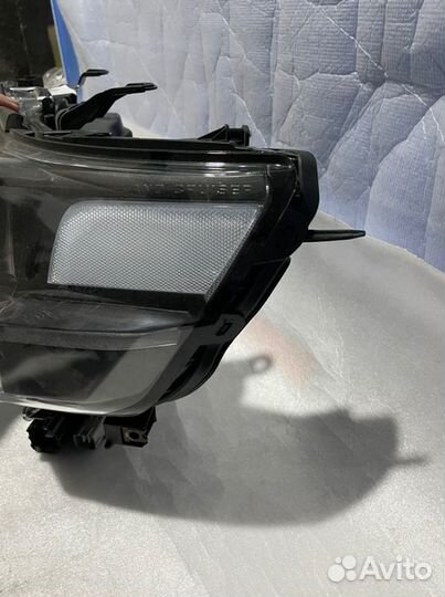 Фара передняя левая Toyota Land-Cruiser 200 2016