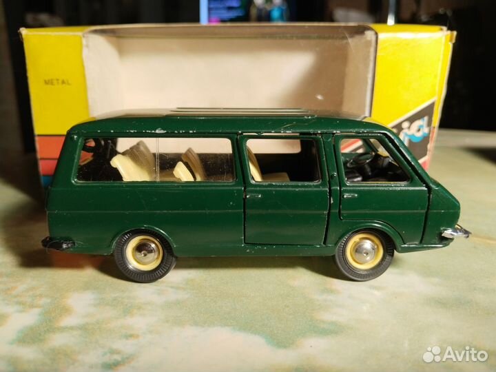 Раф 2203 модификация А18, игрушка модель СССР