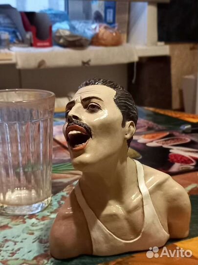 Фигурка Фредди Меркьюри