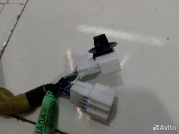 Электропроводка двери передней левой