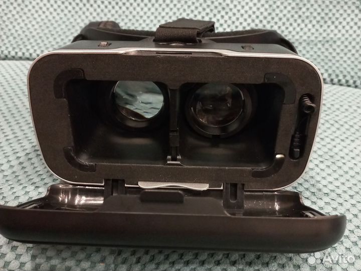 Очки виртуальной реальности для телефона