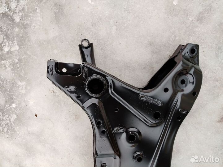 Подрамник Mitsubishi Lancer 10 передний