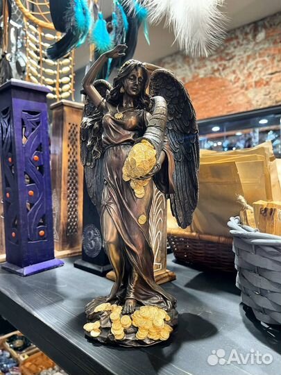 Крылатая Фортуна Богиня удачи Статуэтка полистоун