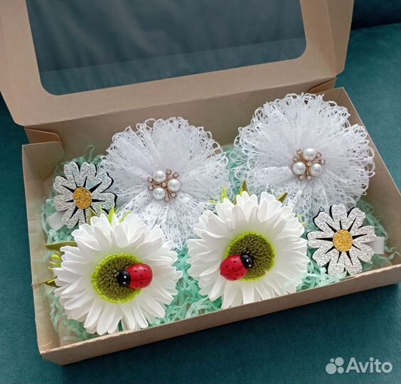 Набор аксессуаров для волос (резиночки, заколки)