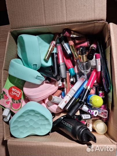 Коробка косметики