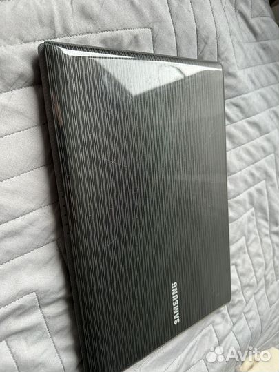 Ноутбук Samsung R425