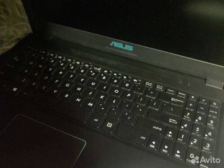 Ноутбук asus