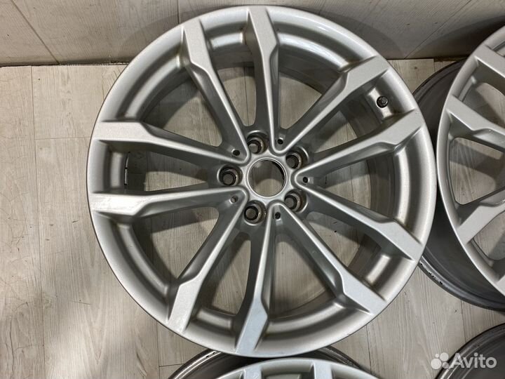 R19 Pirelli Winter Sottozero 245/50, PCD 5x112 DIA 66.6