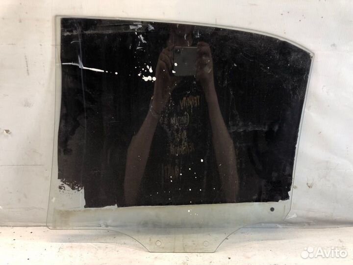Стекло двери заднее правое Hyundai Accent