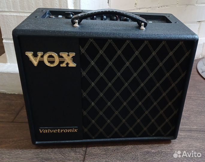 Комбоусилитель для электрогитары VOX VT20X