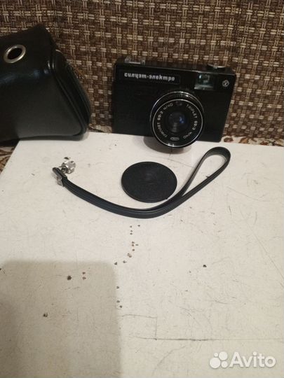 Советский фотоаппарат Силуэт-Электро