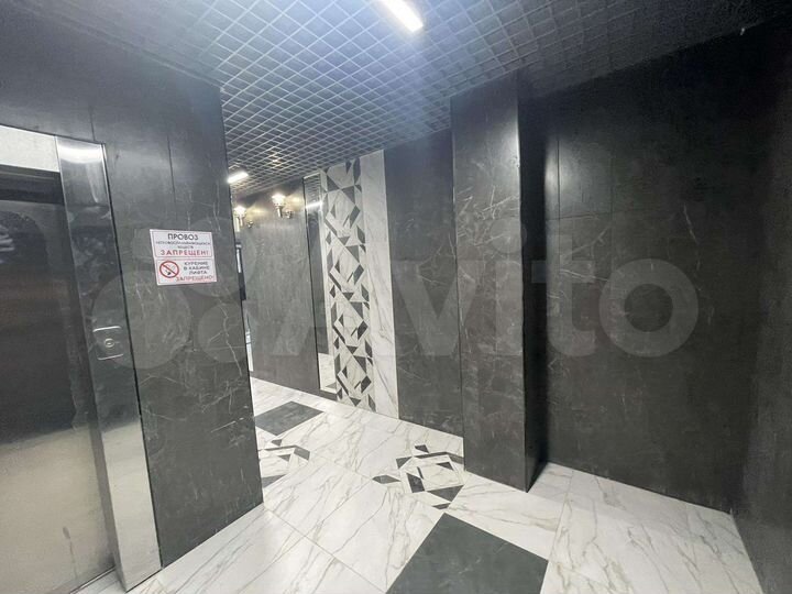 2-к. квартира, 63,5 м², 1/9 эт.