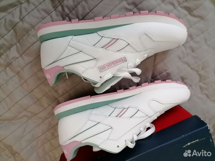 Кроссовки 40(25,5) reebok оригинал натурал. кожа