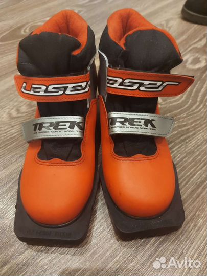 Лыжные ботинки