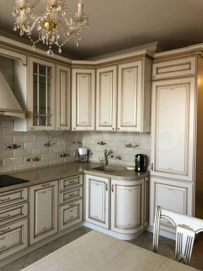 2-к. квартира, 70 м², 14/17 эт.