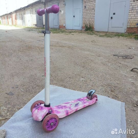 Самокат детский трехколесный Reaction Mic