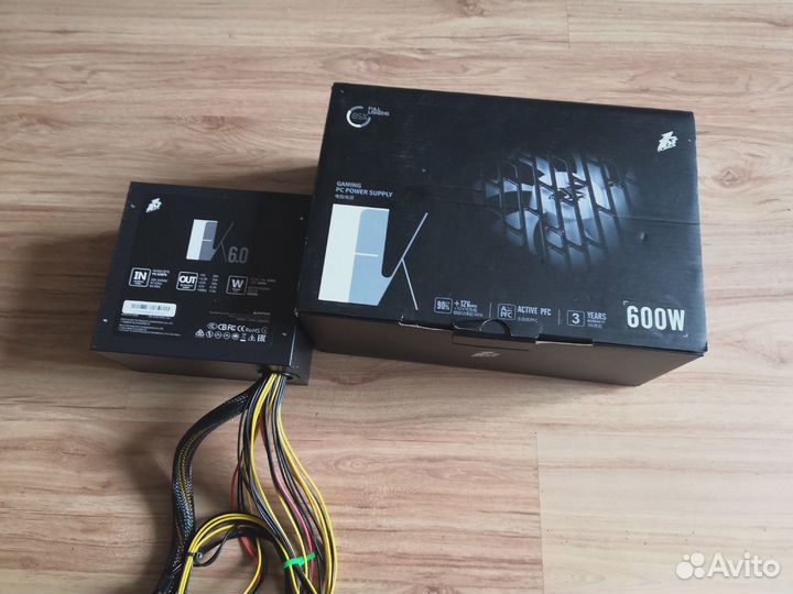 Блок питания 600w (сломанный)