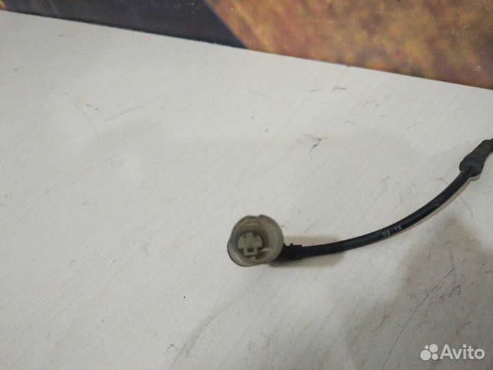 Суппорт задний правый Bmw 525I E60 M54 2003