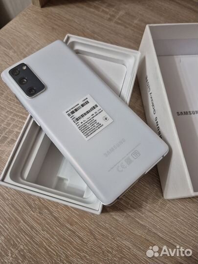 Samsung Galaxy S20 FE, 6/128 ГБ