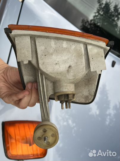 Поворотники Mercedes 190 w201