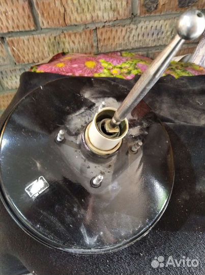 Вакуумный усилитель тормозов VW