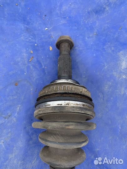 Toyota RAV4 1 МКПП привод передний левый