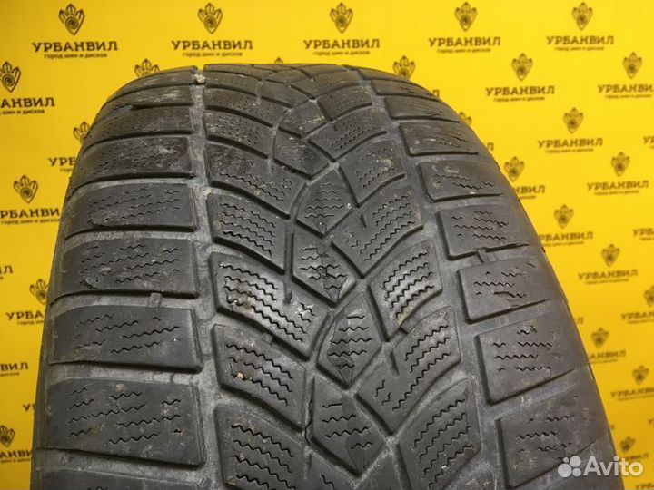 Goodyear UltraGrip Performance 215/55 R17 98W