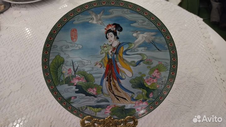 Блюдо декоративное. Фарфор. Япония