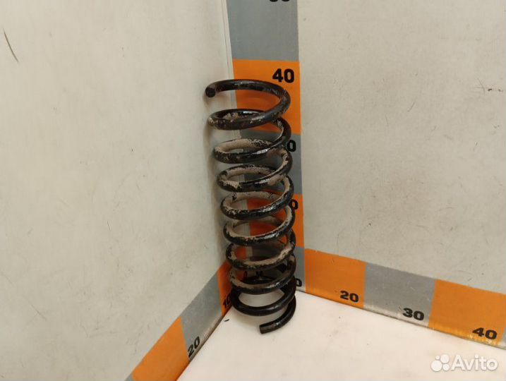 Пружина передняя Mercedes-Benz C-Class W202 1.8