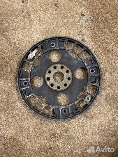 Маховик двигателя (Land Rover Range Rover)
