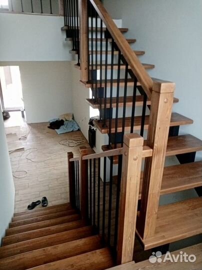 Лестница на второй этаж под ключ