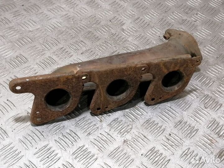 Коллектор выпускной левый S350 221