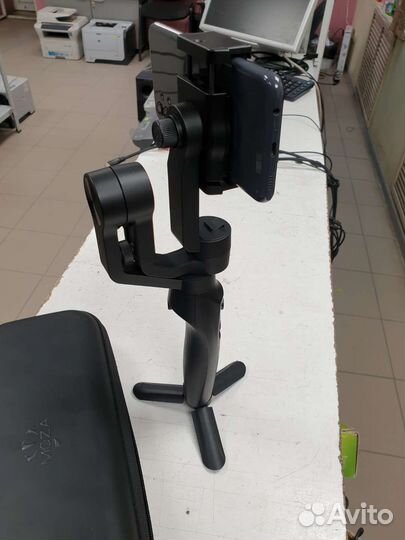 Электрический стабилизатор для смартфона Moza Mini