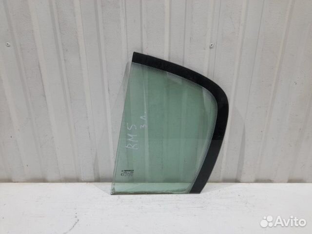 Стекло двери задней левой (форточка) Renault