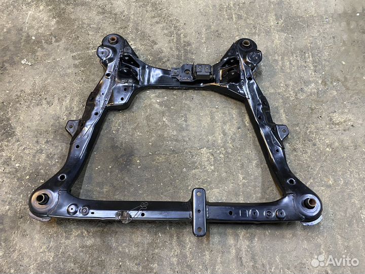 Подрамник Lexus rx 350