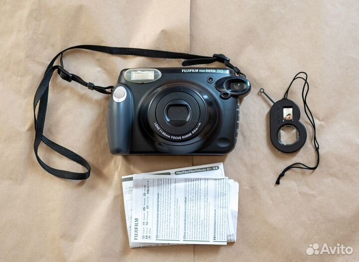 Fujifilm Instax Wide 210 (полный комплект)
