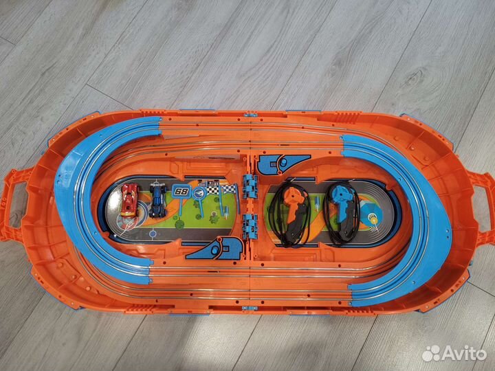Трек Hot Wheels Carrying case slot track